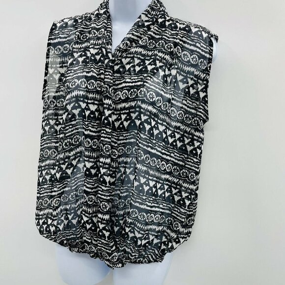 Collective Concepts Womens Size Medium Sleeveless Printed Surplice Blouse 279 - Picture 3 of 6